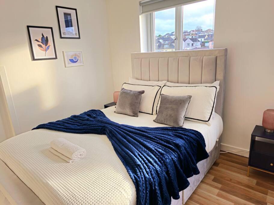Spacious Haven With Free Parking Glasgow Esterno foto