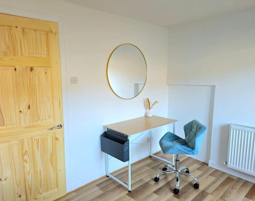Spacious Haven With Free Parking Glasgow Esterno foto