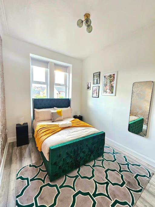 Spacious Haven With Free Parking Glasgow Esterno foto