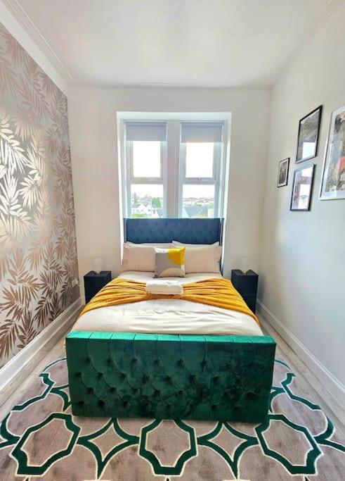 Spacious Haven With Free Parking Glasgow Esterno foto