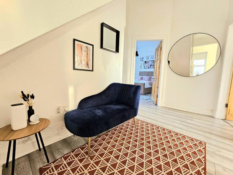 Spacious Haven With Free Parking Glasgow Esterno foto