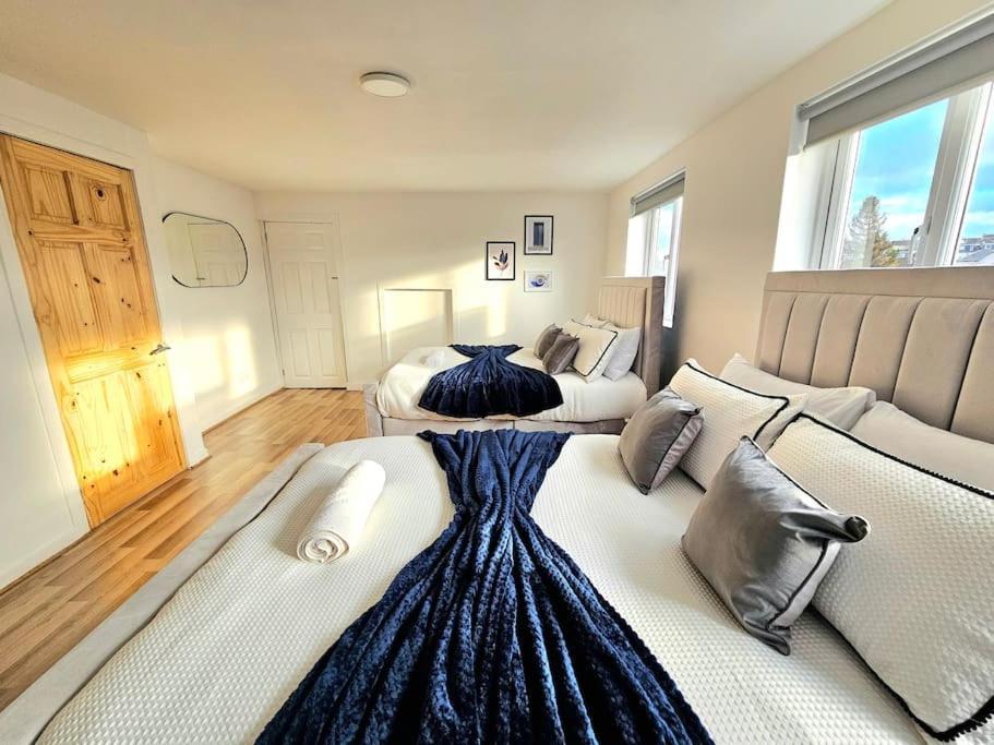 Spacious Haven With Free Parking Glasgow Esterno foto